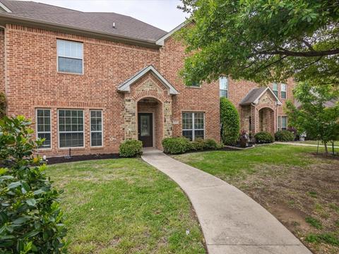 5209 Park Dr, River Oaks, TX 76114