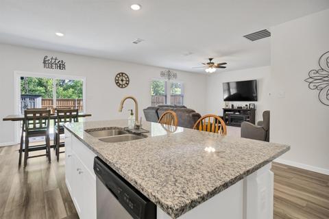 824 Juniper St, Anna, TX 75409