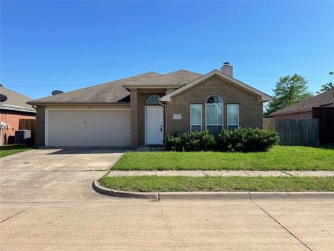 751 Rachel St, Grand Prairie, TX 75052