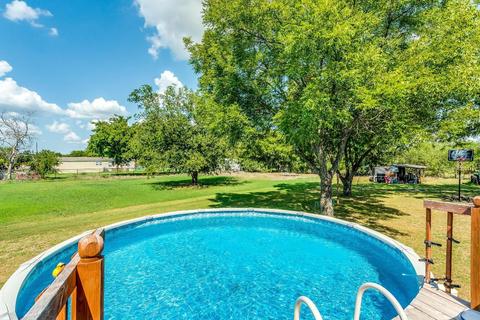 307 S Mark St, Perrin, TX 76486 photo 5