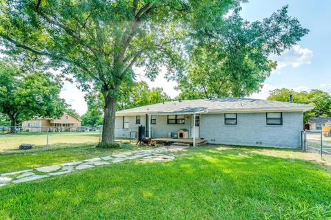 307 S Mark St, Perrin, TX 76486 photo 2