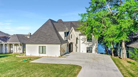 1121 Kiowa W Dr, Lake Kiowa, TX 76240