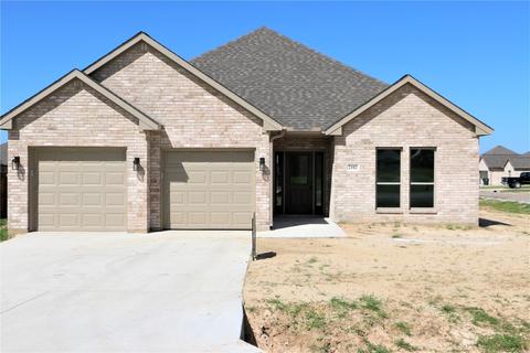 2102 Cole St, Mabank, TX 75147
