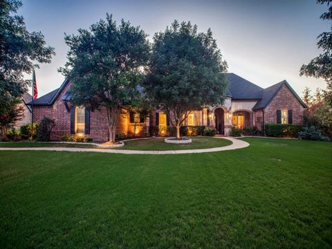 3003 Twin Lakes Dr, Celina, TX 75009