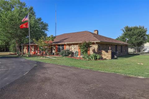 701 S Houston St, Edgewood, TX 75117
