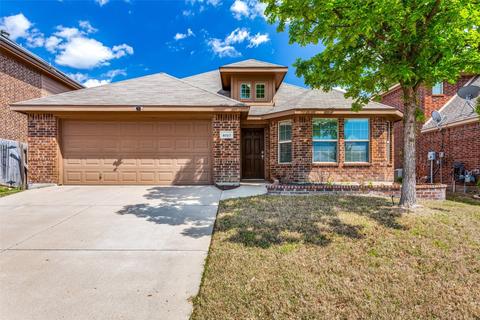 8017 Cedar Lake Ln, Fort Worth, TX 76123
