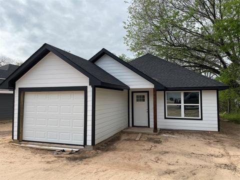 528 E Monterey St, Denison, TX 75021