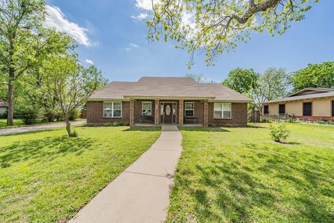 1105 Grand Ave, Cleburne, TX 76033