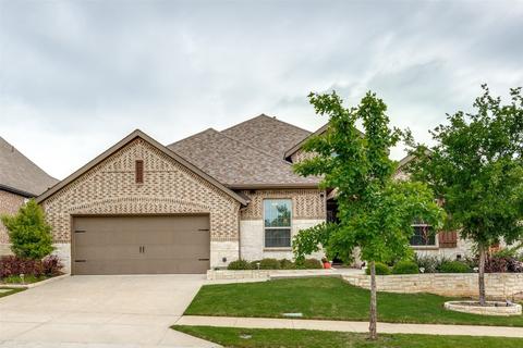 9821 Excursion Dr, Oak Point, TX 75068