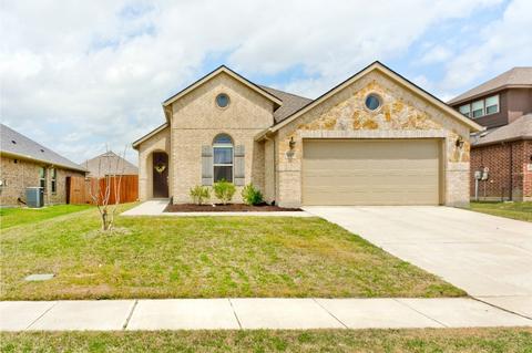 4011 Park Ln, Sanger, TX 76266