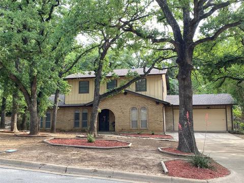 3205 Yellowstone Dr, Arlington, TX 76013