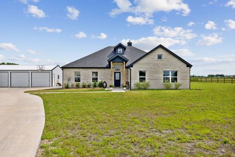 234 County Road 4833, Leonard, TX 75452