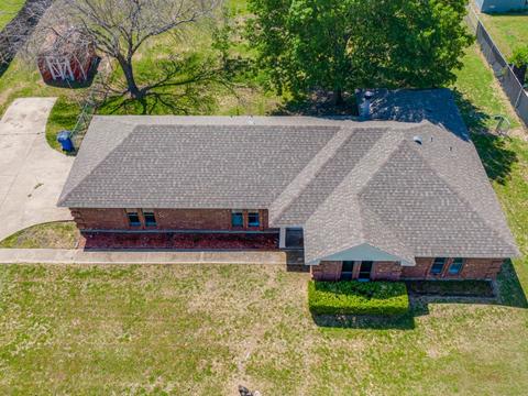 519 La Cresta Dr, Red Oak, TX 75154