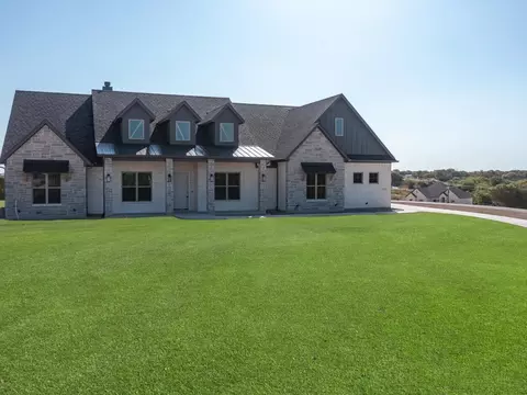 1012 Deer Island Ct, Azle, TX 76020