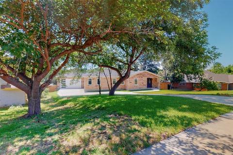 1014 Capetown Dr, Grand Prairie, TX 75050