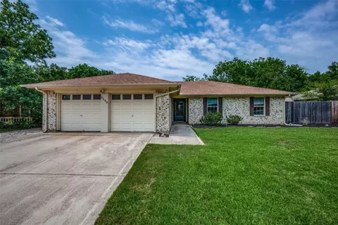 6548 Riddle Dr, North Richland Hills, TX 76182