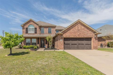801 Peach Ln, Burleson, TX 76028