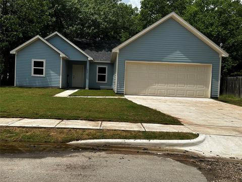 1808 Gibbons St, Greenville, TX 75401