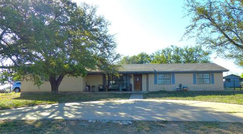 101 Hardin Jones St, Brady, TX 76825