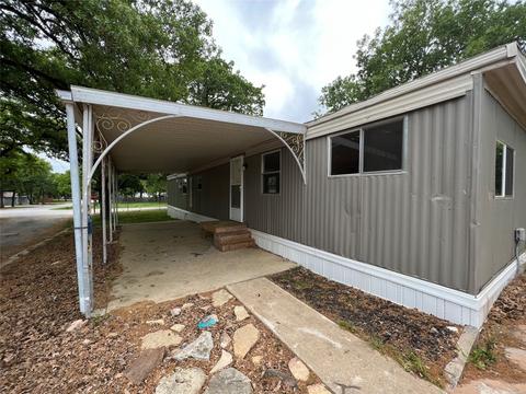 1401 Dawn N Dr, Pelican Bay, TX 76020