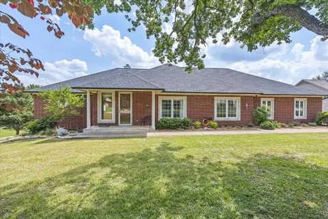 9802 Ravenswood Rd, Granbury, TX 76049