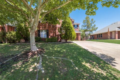 1308 Acosta St, Grand Prairie, TX 75051