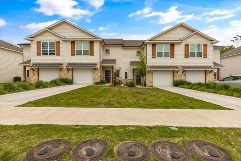 341 N Floral St, Stephenville, TX 76401