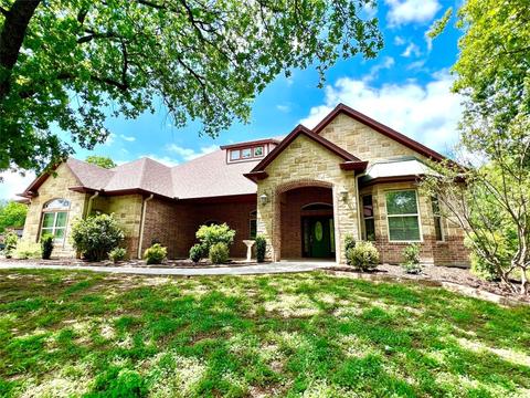 148 N Natural Spring Ln, Azle, TX 76020