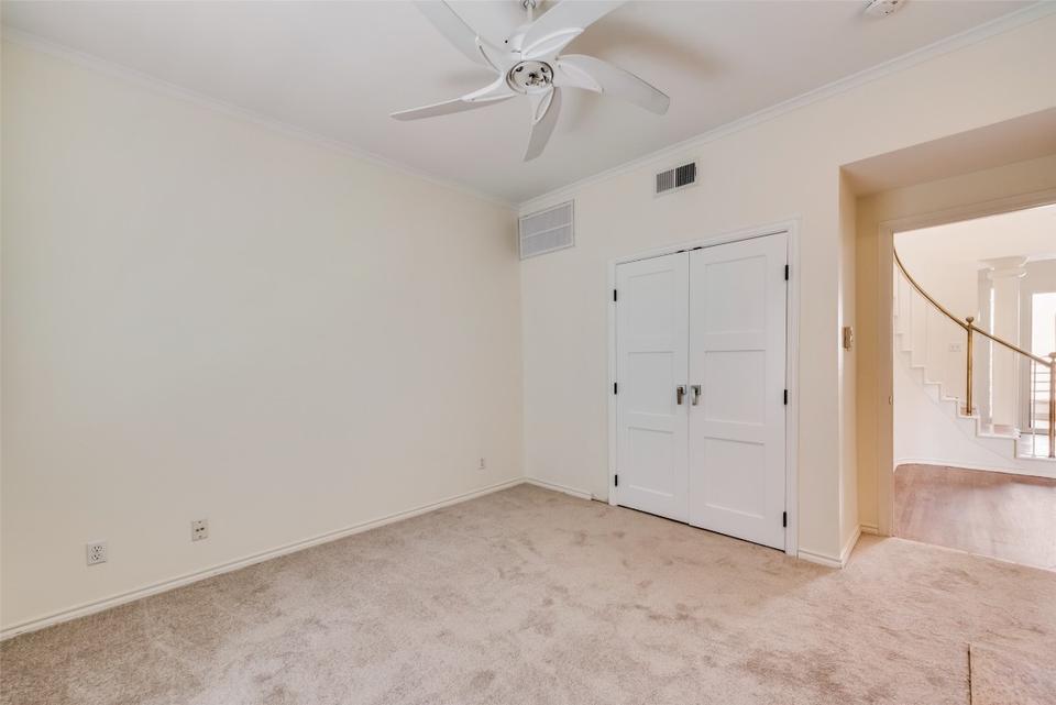  4040 Avondale Ave #311, Dallas, TX 75219 photo 16
