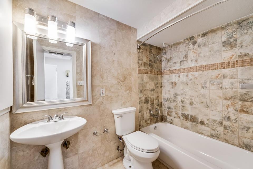  4040 Avondale Ave #311, Dallas, TX 75219 photo 17
