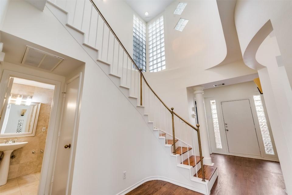 4040 Avondale Ave #311, Dallas, TX 75219 photo 18