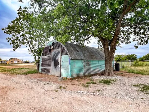 710 N 2nd St E, Haskell, TX 79521 photo 21