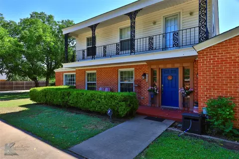 2309 Shoreline Dr, Abilene, TX 79602