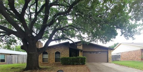 1605 Royster Rd, Fort Worth, TX 76134
