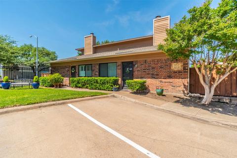 5717 Cedar Creek Dr, Benbrook, TX 76109