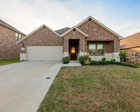 637 Hidden Cove Dr, Princeton, TX 75407
