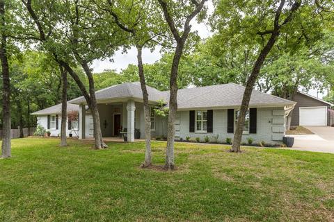 108 Westlake Woods Dr, Azle, TX 76020
