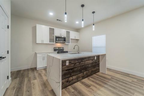 409 S Marlborough Ave, Dallas, TX 75208