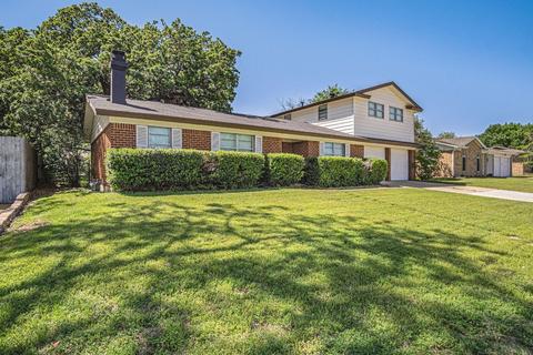 813 Gregory Ave, Bedford, TX 76022
