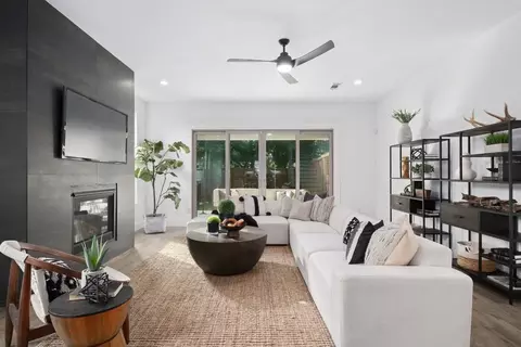 5302 E Side Ave, Dallas, TX 75214