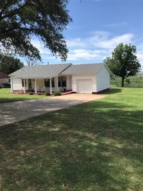 529 Overland Trl, Robert Lee, TX 76945