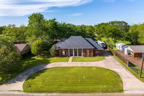 507 E Market St, Mabank, TX 75147