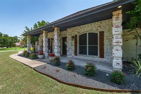4830 Plainview Rd, Midlothian, TX 76065