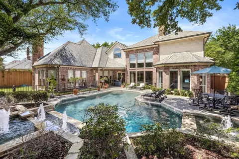 5216 Oak Lake Dr, Dallas, TX 75287