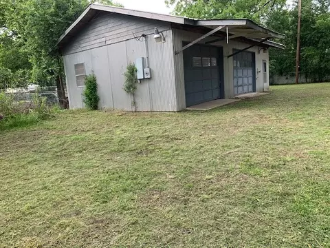 4110 Spencer St, Greenville, TX 75401