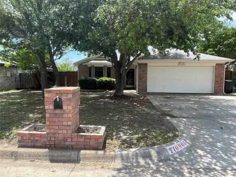 10905 Fandor St, Fort Worth, TX 76108