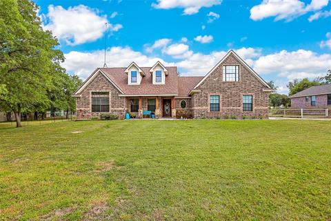 109 Plantation Oaks Ct, Springtown, TX 76082