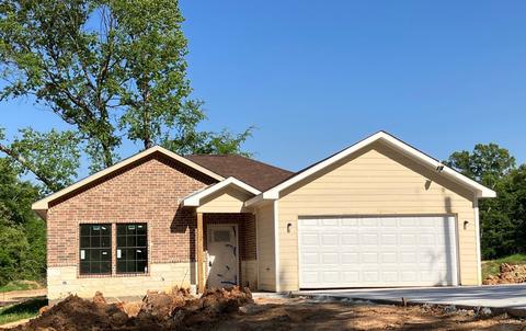 125 S Quillie Ave, Mount Pleasant, TX 75455