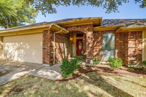 101 Sunny Meadows Dr, Burleson, TX 76028