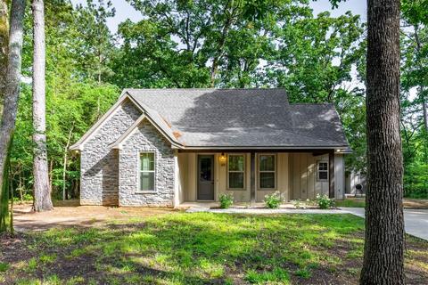201 High Point Trl, Mount Vernon, TX 75457